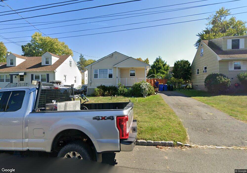 121 Sanders Ave, South Bound Brook, NJ 08880 - photo 1