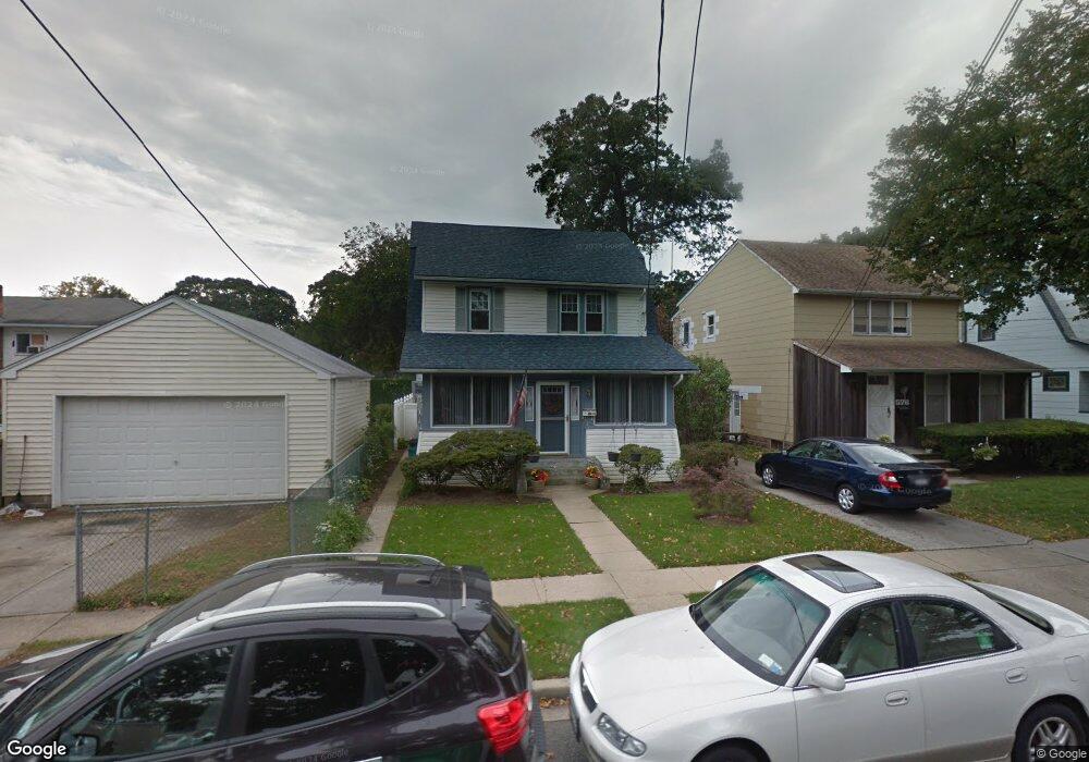 580 New York Ave, North Baldwin, NY 11510 - photo 1