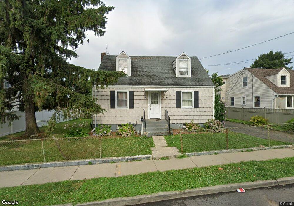 27 Ranson St, Stamford, CT 06902 - photo 1