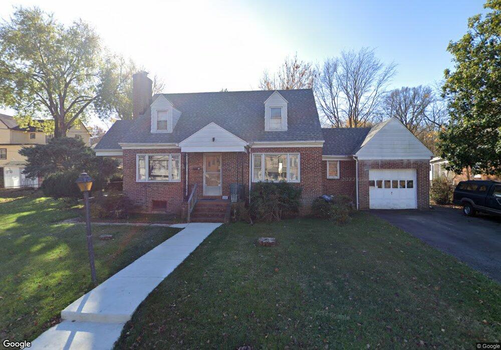 211 Hillendale Ave, Halethorpe, MD 21227 - photo 1