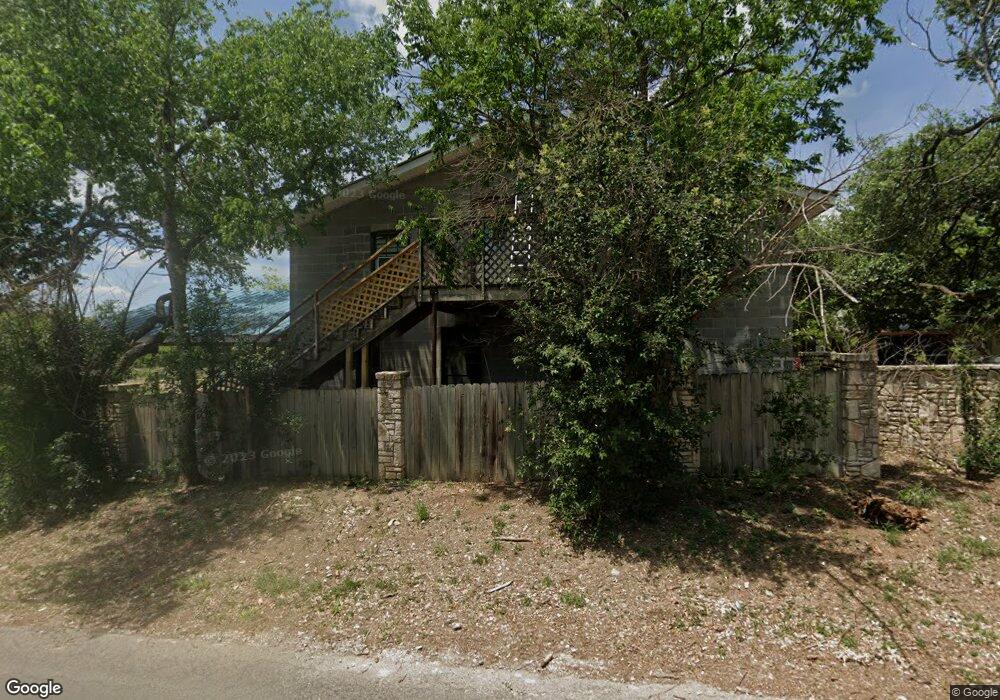1145 W Live Oak St, Fredericksburg, TX 78624 - photo 1