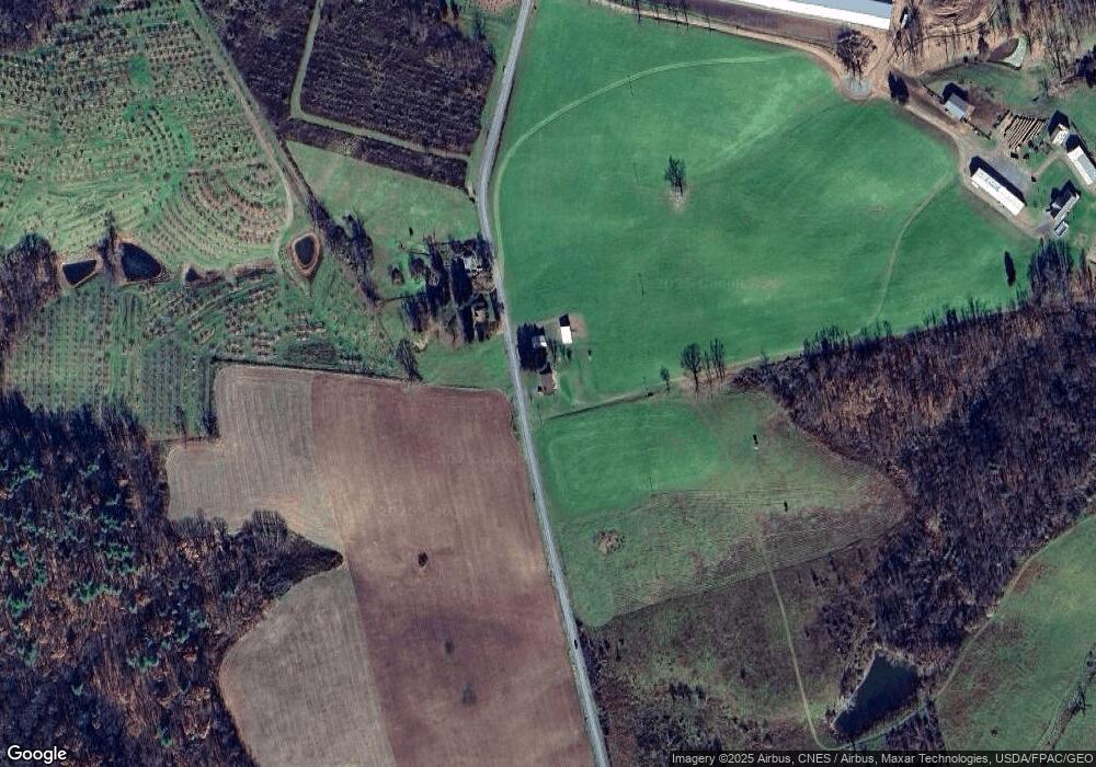 548 Frenches Station Rd, Levels, WV 25431 - photo 1