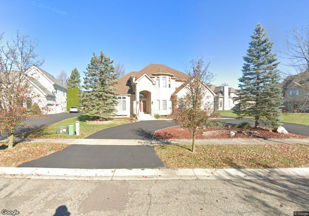 7152 Canterbury Ct, West Bloomfield, MI 48322 - photo 1