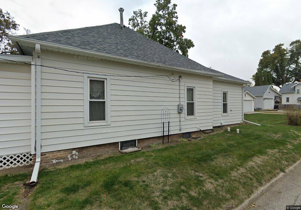 723 S 5th Ave W, Newton, IA 50208 - photo 1