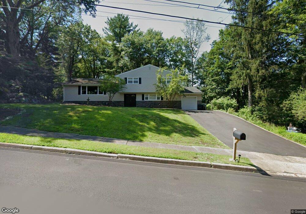 40 Powhatan Path, Oakland, NJ 07436 - photo 1