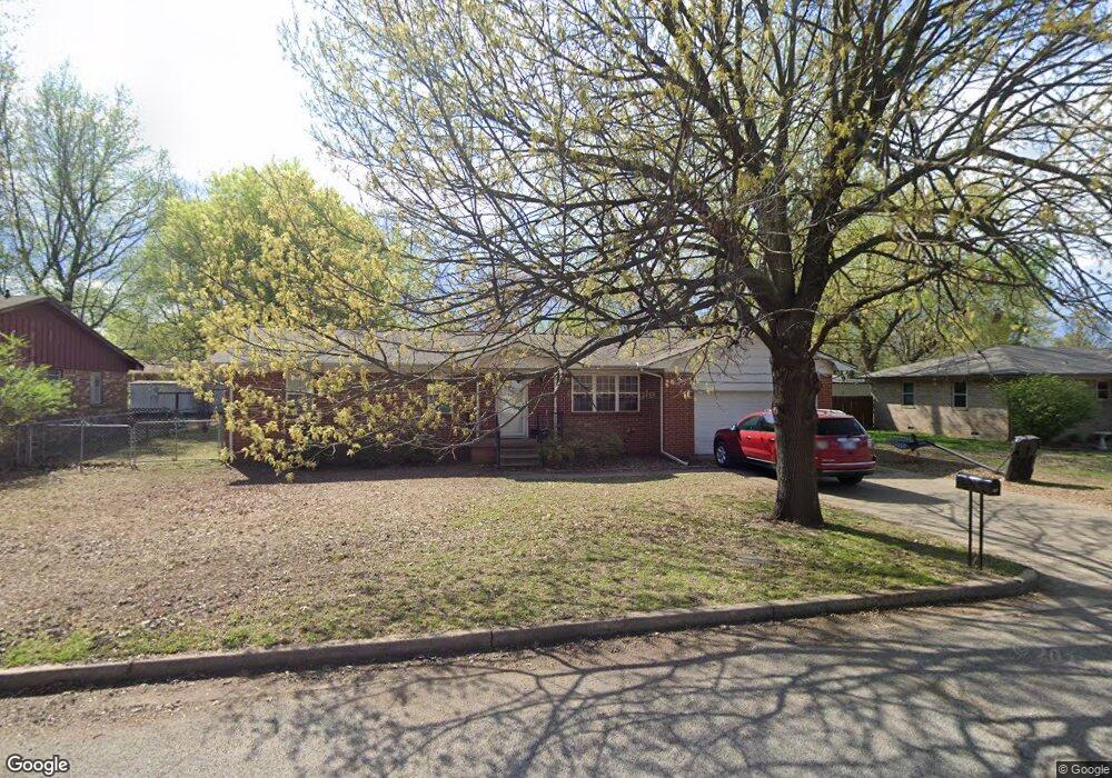 816 S Locust St, Skiatook, OK 74070 - photo 1