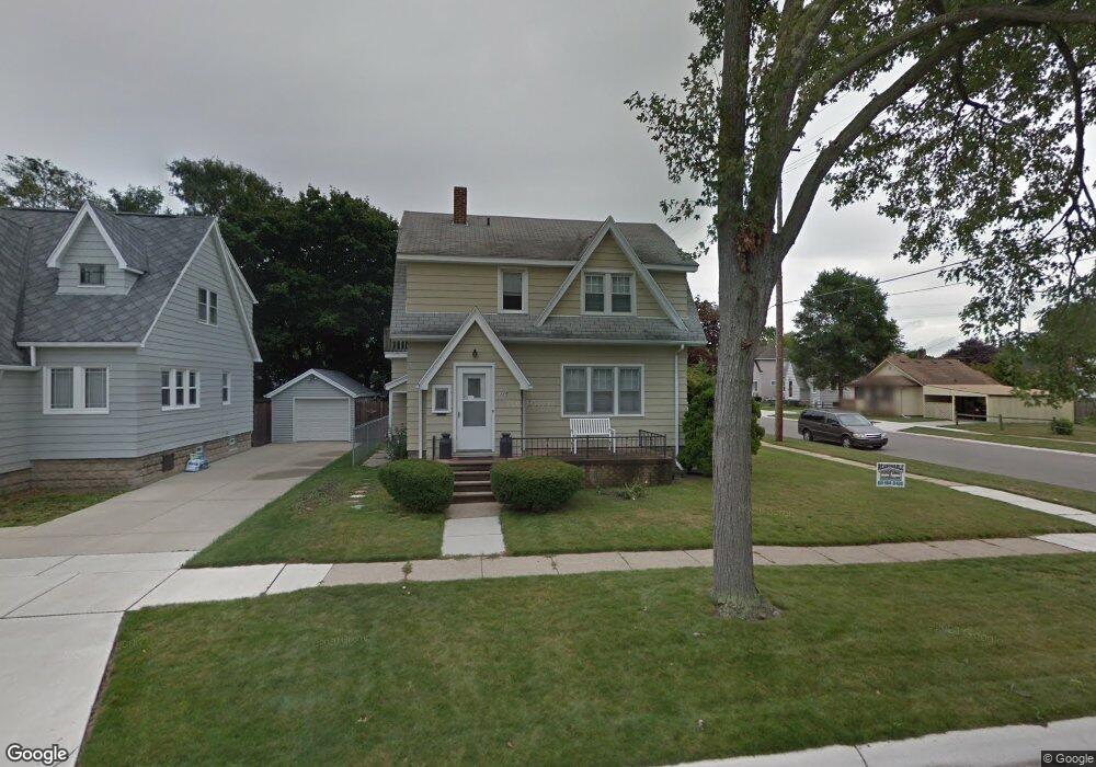 1334 19th St, Port Huron, MI 48060 - photo 1