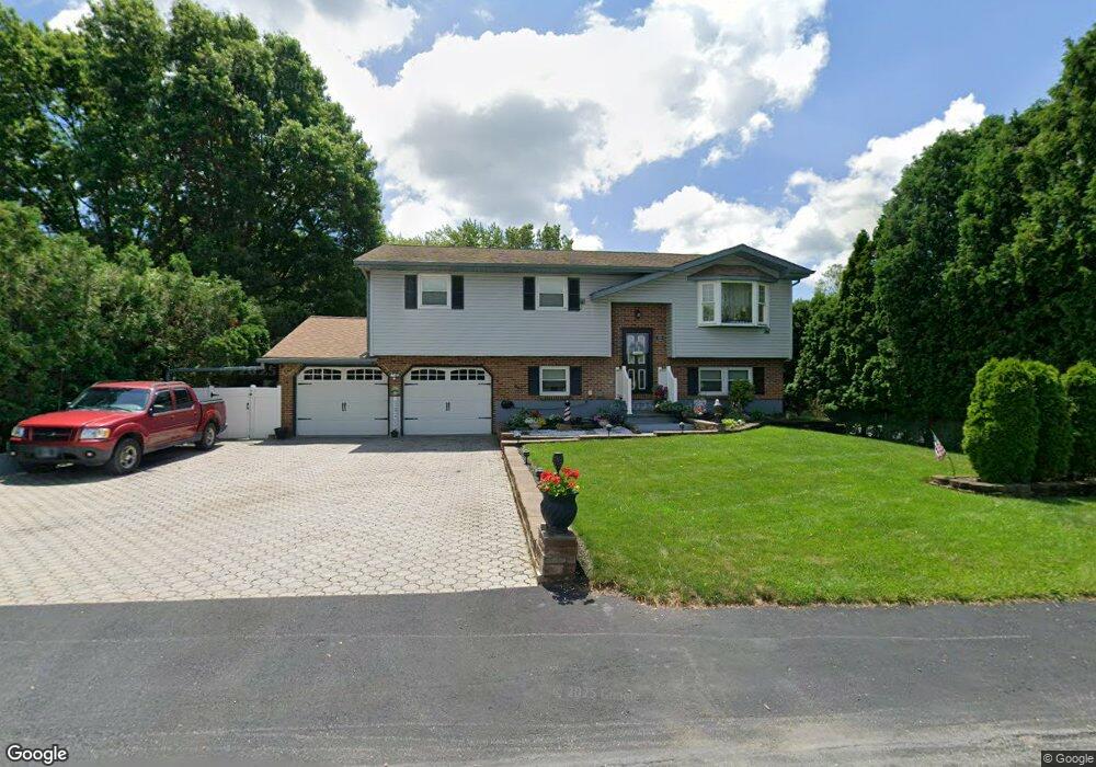 105 Ryan Ave, Tamaqua, PA 18252 - photo 1