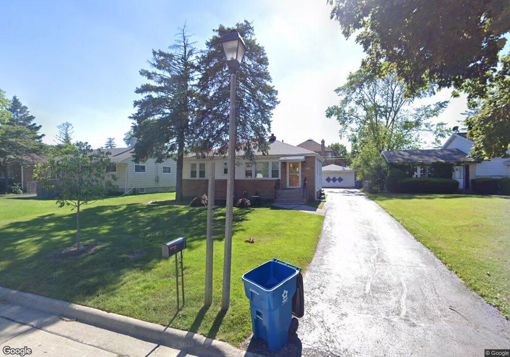 784 N Emroy Ave, Elmhurst, IL 60126 - photo 1