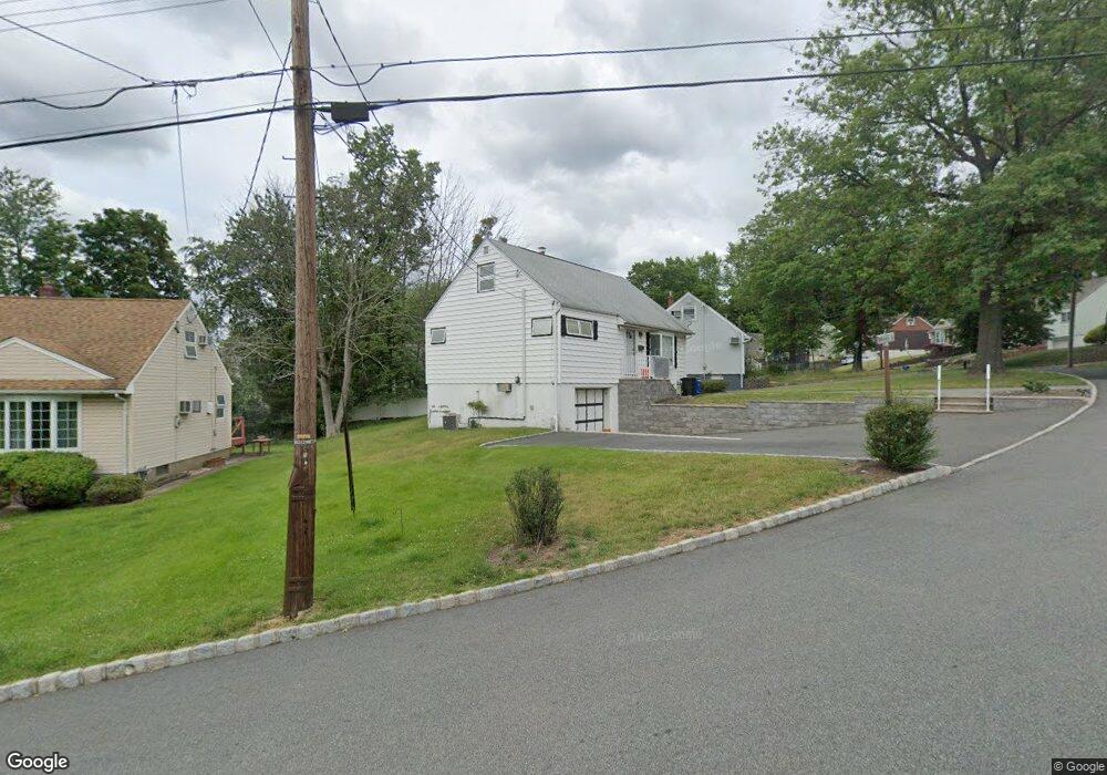 33 Phyllis Rd, West Orange, NJ 07052 - photo 1