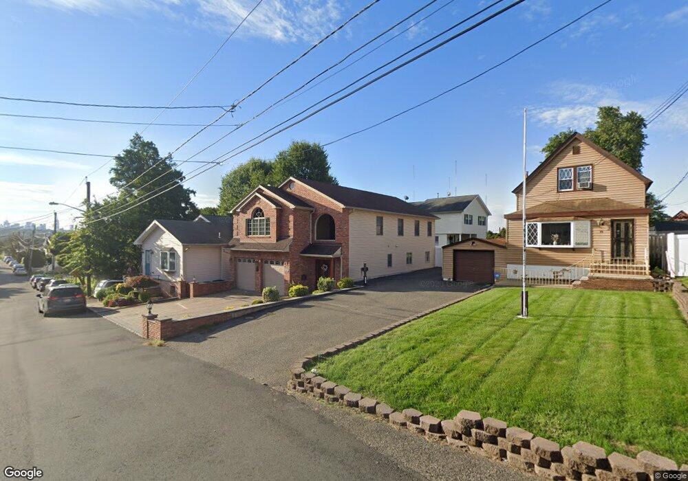 95 Central Ln, Secaucus, NJ 07094 - photo 1