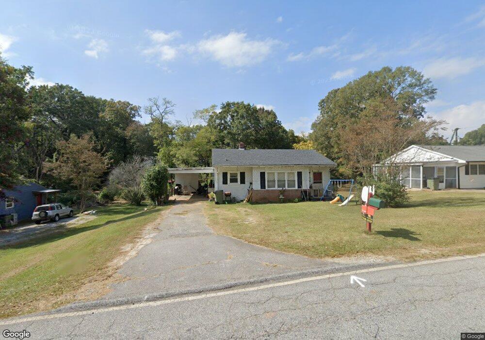 204 S Cedar St, Walhalla, SC 29691 - photo 1