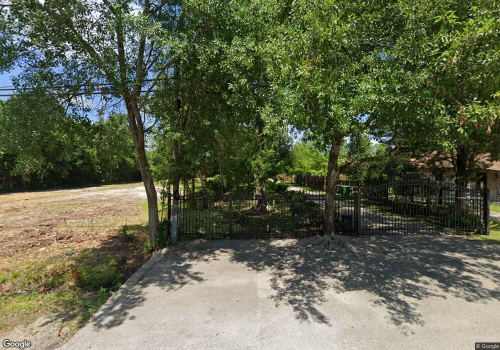 1953 Knoll St, Houston, TX 77080 - photo 1