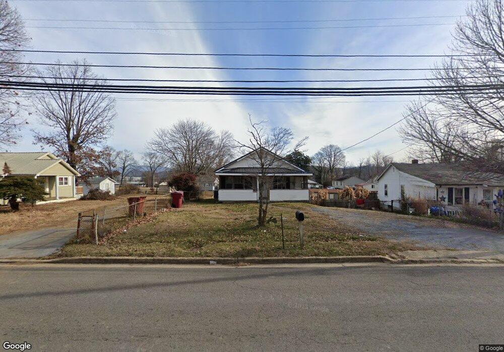2208 E Unaka Ave, Johnson City, TN 37601 - photo 1