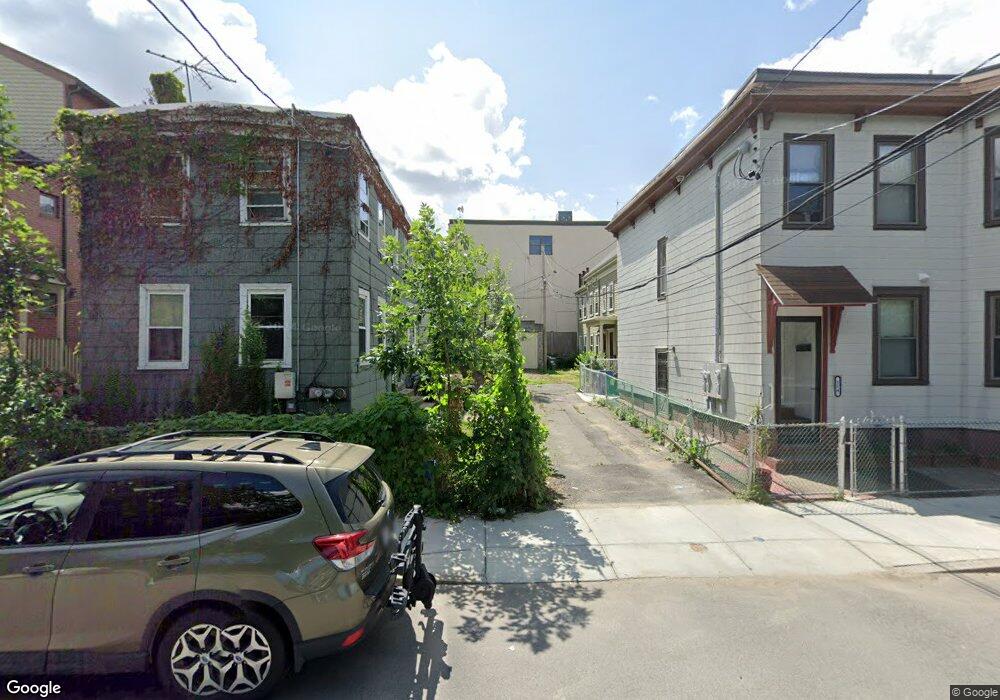 94 Gore Street Place unit 5, Cambridge, MA 02141 - photo 1