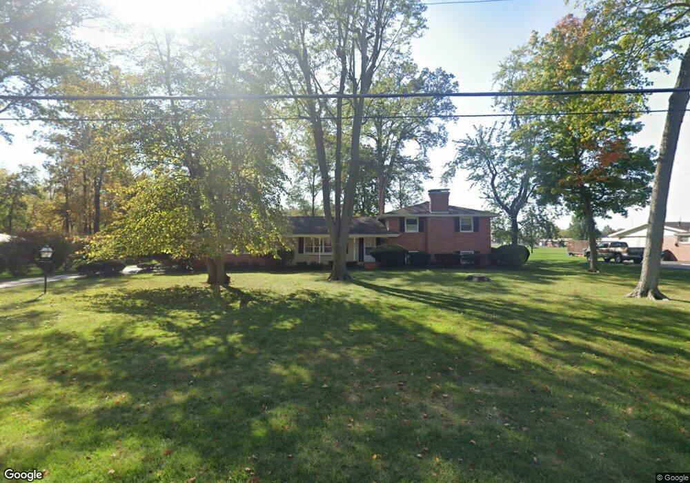 2627 Elmview Dr, Lima, OH 45806 - photo 1