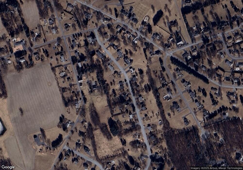 545 Round Table Dr, Nazareth, PA 18064 - photo 1