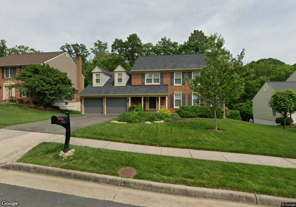 7813 Windy Point Ct, Springfield, VA 22153 - photo 1