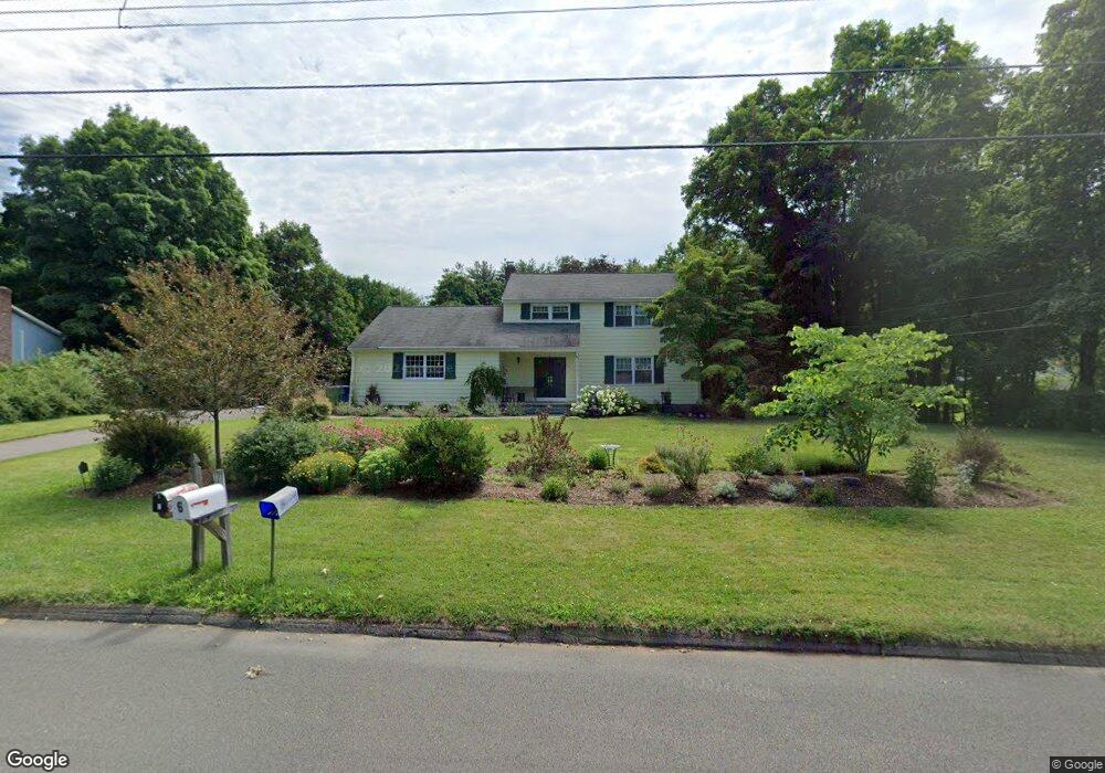 5 Maple Edge Dr, Bloomfield, CT 06002 - photo 1