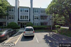1007 Meadow Ct, Helmetta, NJ 08828