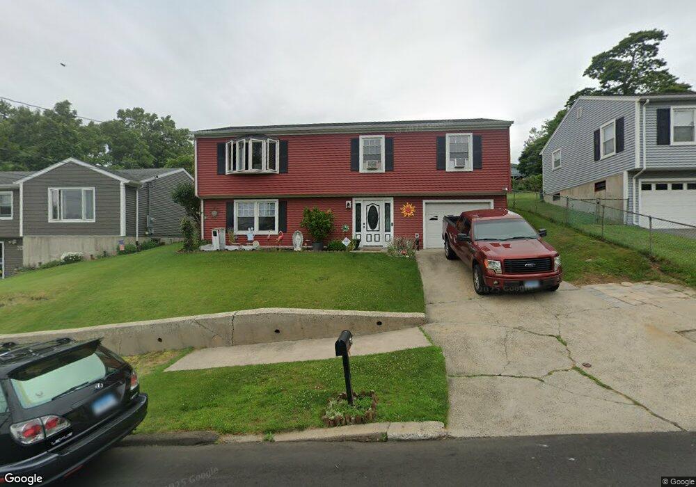 64 Sycaway St, West Haven, CT 06516 - photo 1