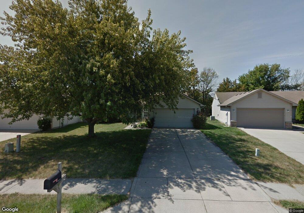 12670 Longleaf Ln, Fishers, IN 46038 - photo 1