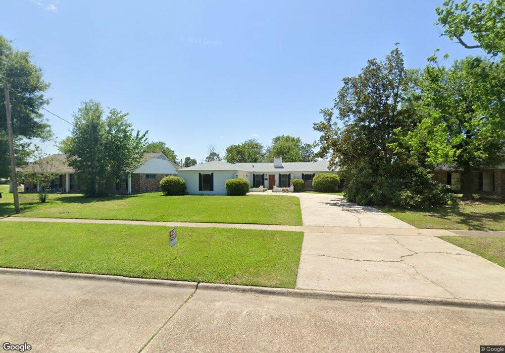 1211 Jefferson Dr, Lake Charles, LA 70605 - photo 1