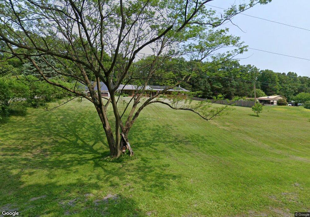 604 Singing Bridge Rd, Mc Clure, PA 17841 - photo 1