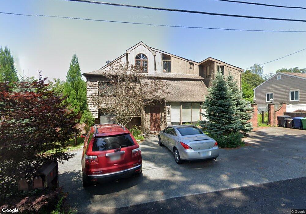 924 Cedar Swamp Rd, Warwick, RI 02889 - photo 1