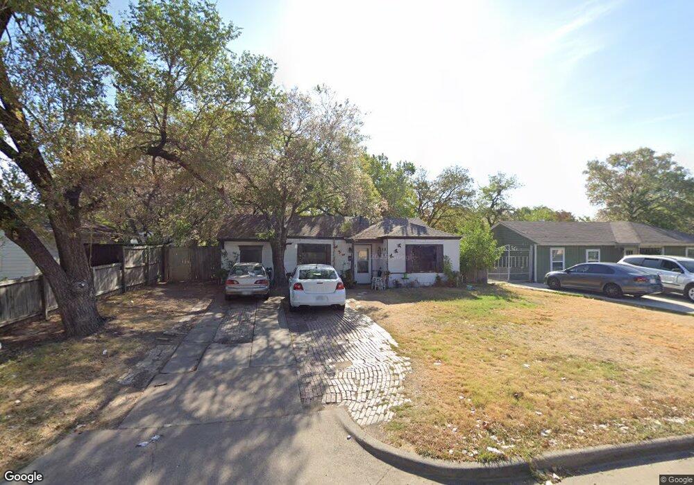 409 Cimarron Trace, Grand Prairie, TX 75051 - photo 1