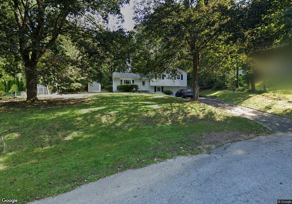 210 Varian Rd, Cortlandt Manor, NY 10567 - photo 1