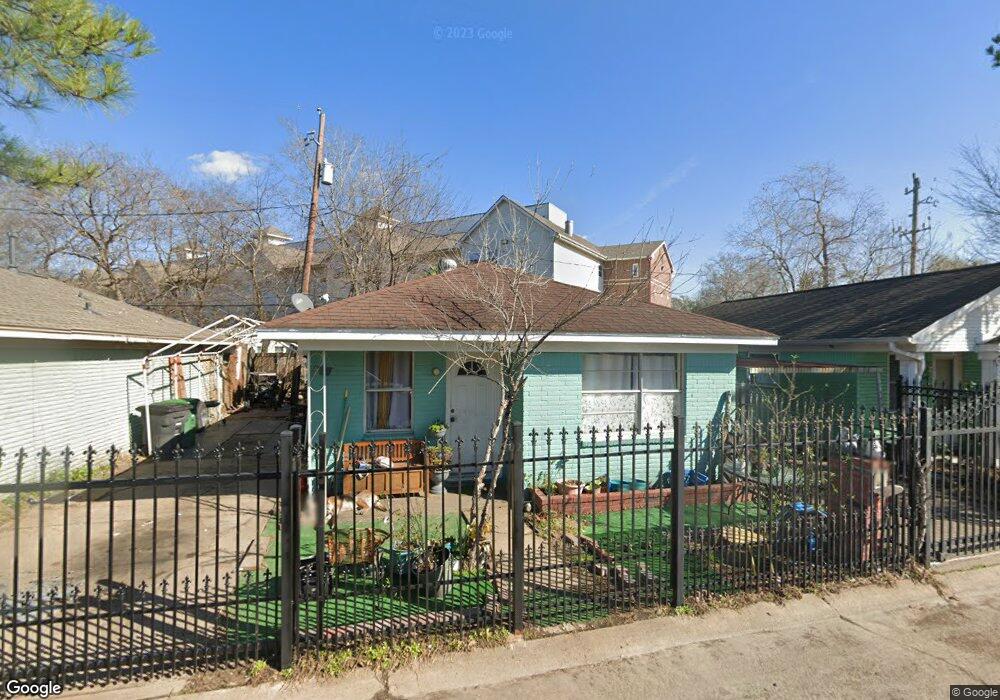 4526 Lelay Cir, Houston, TX 77022 - photo 1