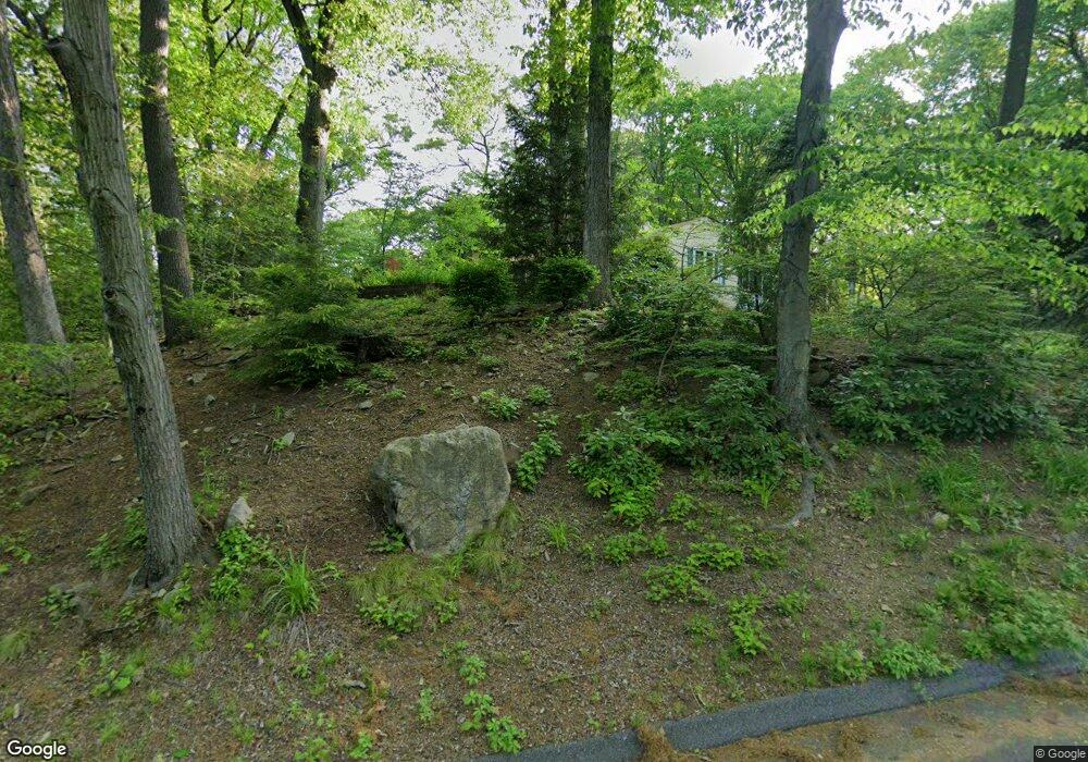 17 Tamarack Cir, Trumbull, CT 06611 - photo 1