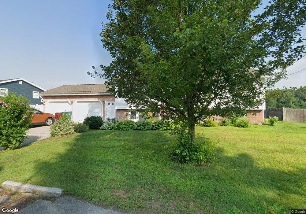 68 River Rd, Lowell, MA 01852 - photo 1