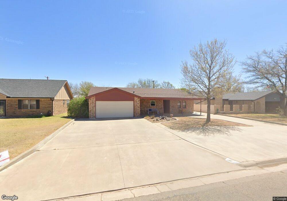 1109 Phillips Dr, Dumas, TX 79029 - photo 1