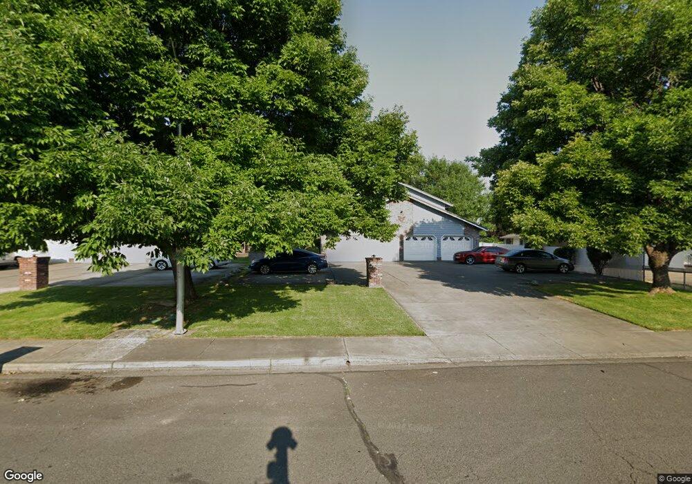 0 561 563 565 567 Briarwo unit 7624035-11375221, Central Point, OR 97502 - photo 1