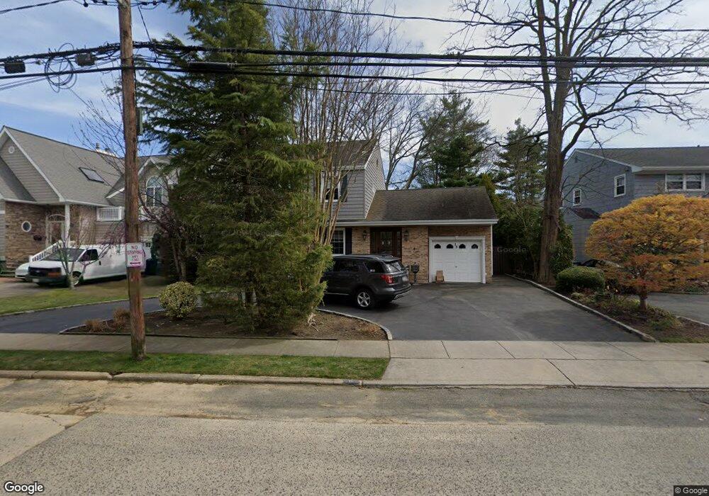 15 Kirkwood Ave, Merrick, NY 11566 - photo 1