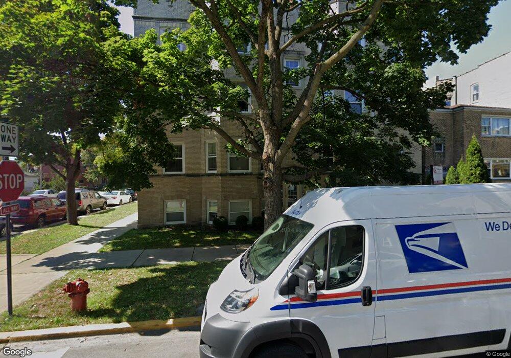 6102 N Mozart St unit 3, Chicago, IL 60659 - photo 1