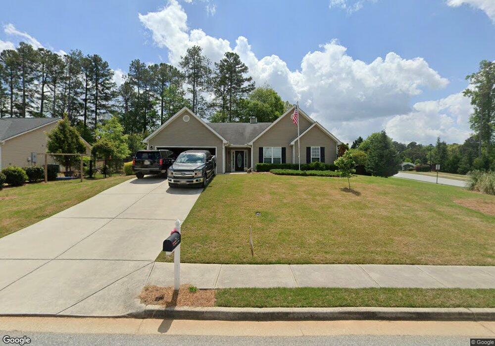 521 Embassy Walk, Winder, GA 30680 - photo 1