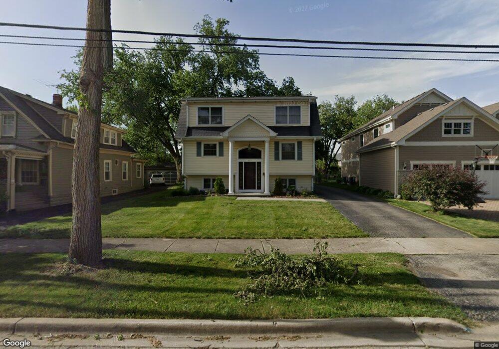 439 W 2nd St, Elmhurst, IL 60126 - photo 1