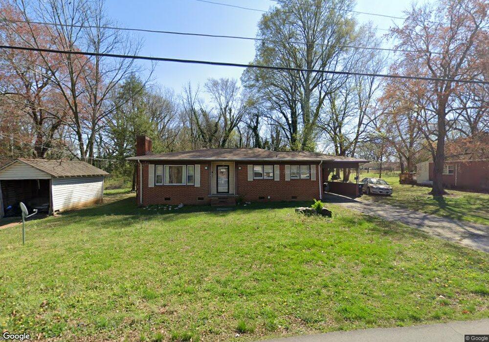 328 E 9th St, Siler City, NC 27344 - photo 1