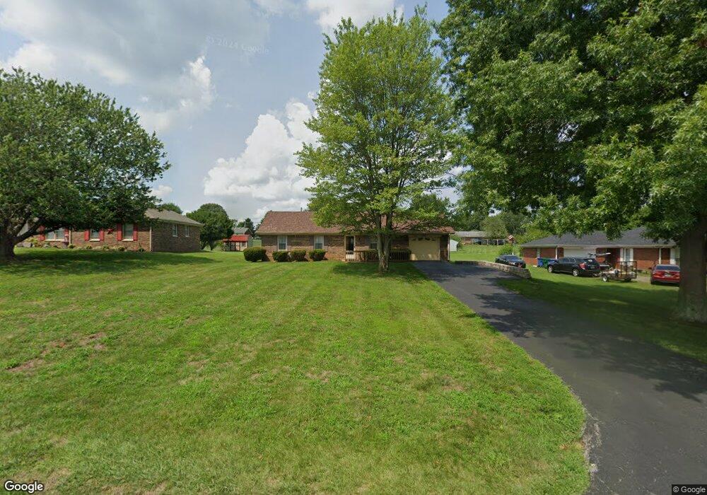 261 Longview St, Harrodsburg, KY 40330 - photo 1