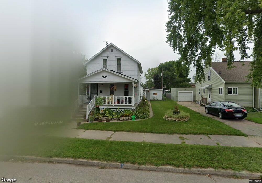 2008 16th Ave, Menominee, MI 49858 - photo 1