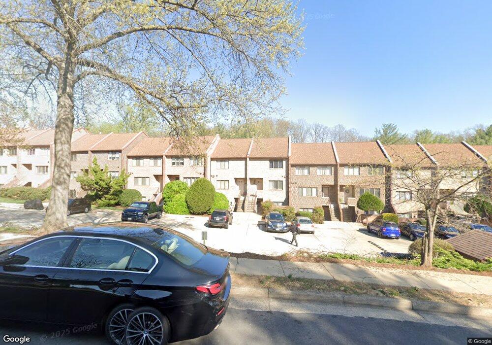 3731-A Madison Ln, Falls Church, VA 22041 - photo 1