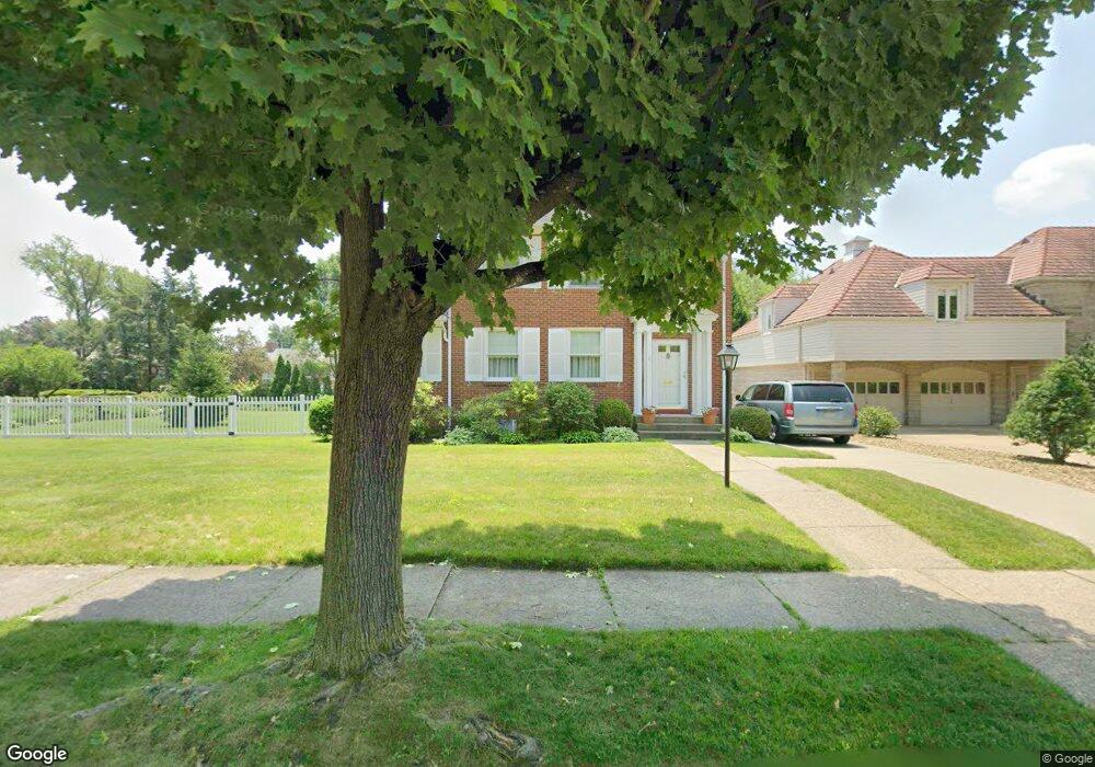 819 Weldon St, Latrobe, PA 15650 - photo 1