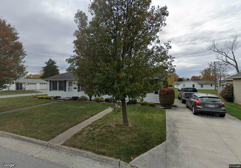 123 S Wagner Ave, Wapakoneta, OH 45895 - photo 1