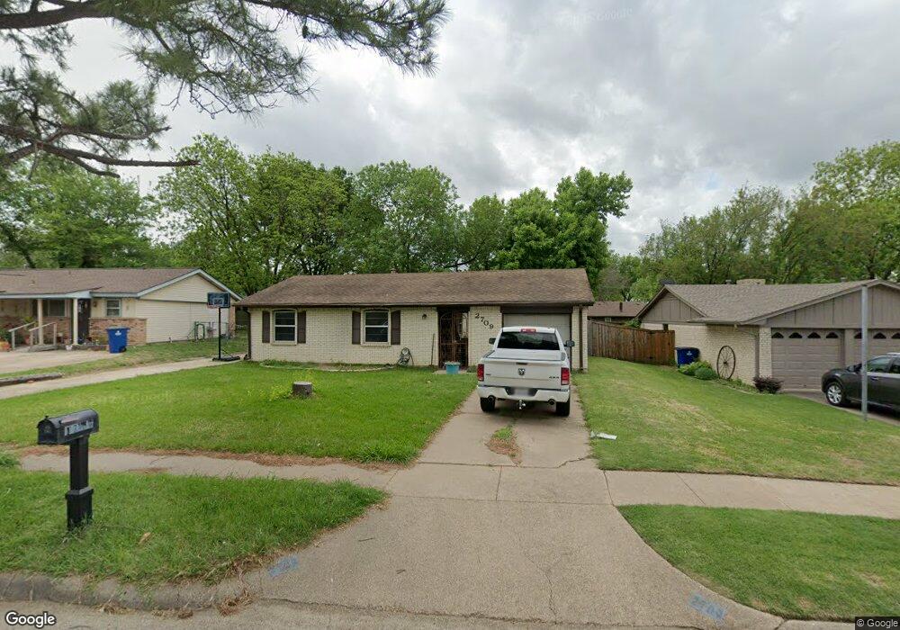 2709 Linda Dr, Ennis, TX 75119 - photo 1