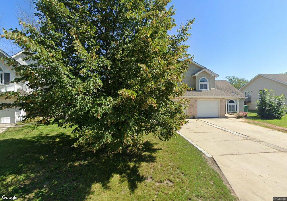 982 Crestville Ct, Gurnee, IL 60031 - photo 1