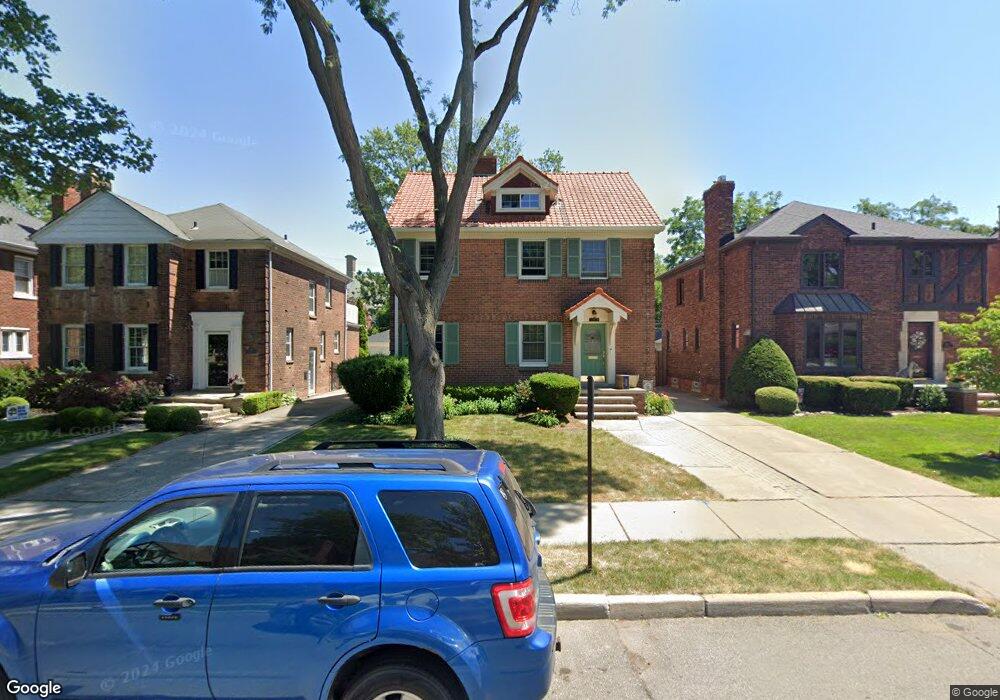 168 Fisher Rd, Grosse Pointe Farms, MI 48230 - photo 1