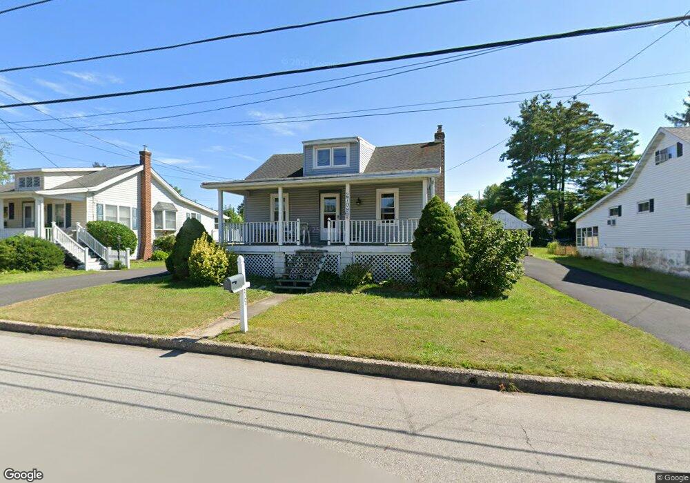 2709 W Walnut St, Colmar, PA 18915 - photo 1